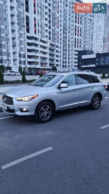 Внедорожник / Кроссовер Infiniti QX60 2016 в Киеве