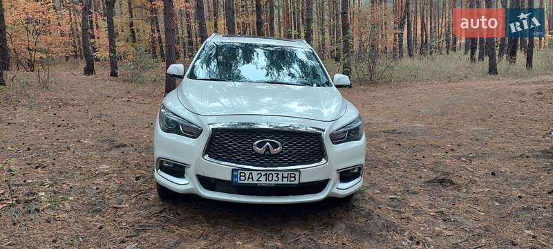 Внедорожник / Кроссовер Infiniti QX60 2017 в Александрие