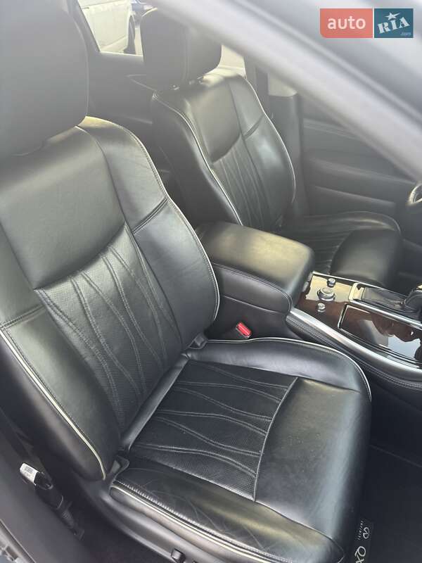 Позашляховик / Кросовер Infiniti QX60 2016 в Києві