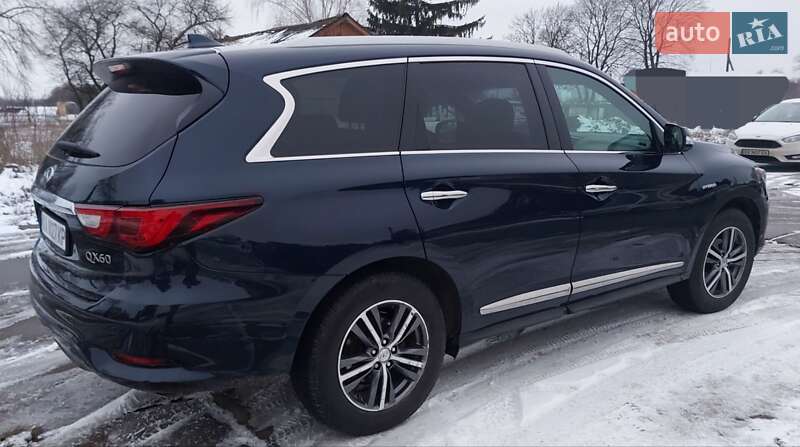 Внедорожник / Кроссовер Infiniti QX60 2018 в Киеве