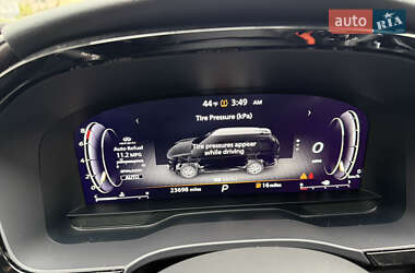 Позашляховик / Кросовер Infiniti QX60 2022 в 