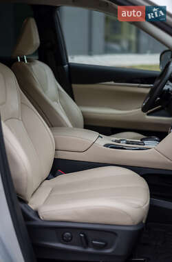 Позашляховик / Кросовер Infiniti QX60 2023 в 
