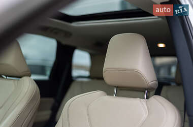 Позашляховик / Кросовер Infiniti QX60 2023 в 