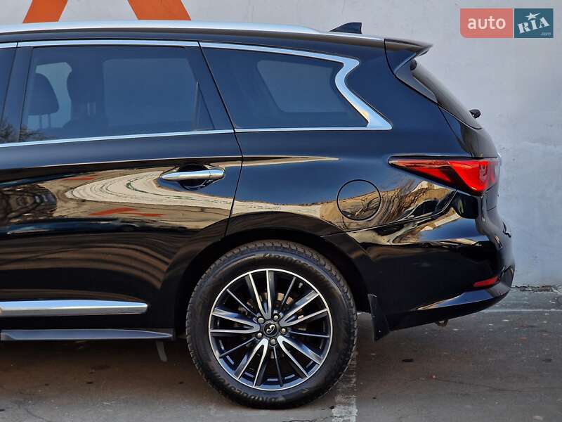 Внедорожник / Кроссовер Infiniti QX60 2018 в Одессе