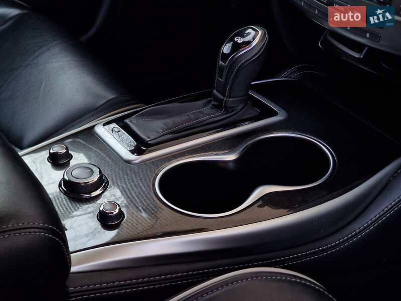 Внедорожник / Кроссовер Infiniti QX60 2018 в Одессе