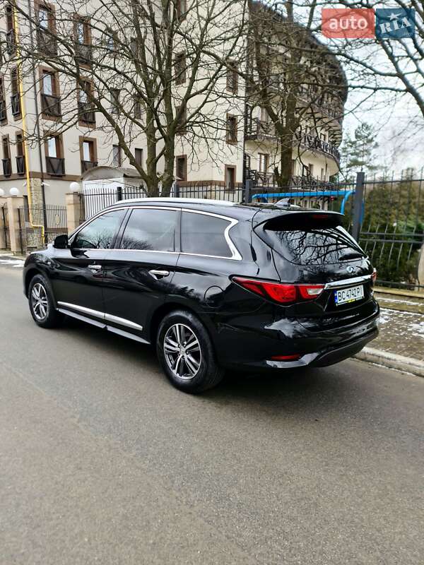 Внедорожник / Кроссовер Infiniti QX60 2016 в Трускавце