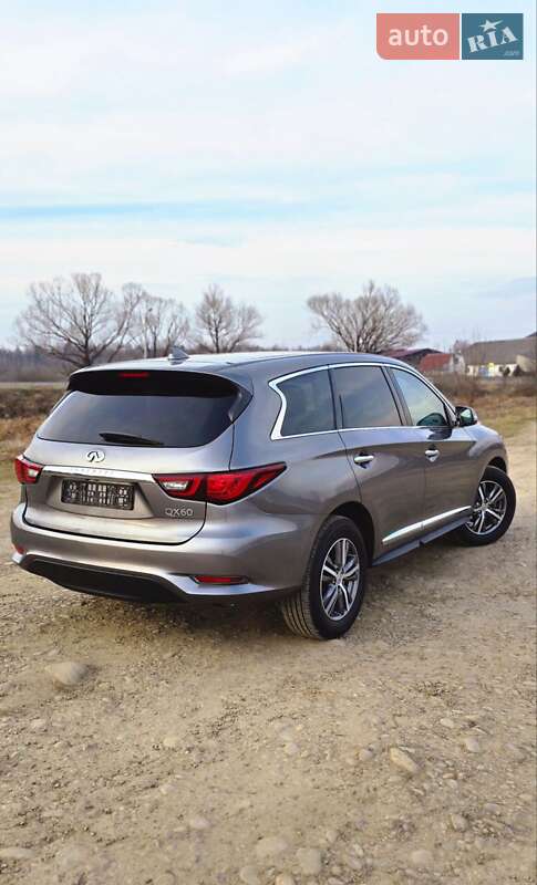 Внедорожник / Кроссовер Infiniti QX60 2019 в Калуше