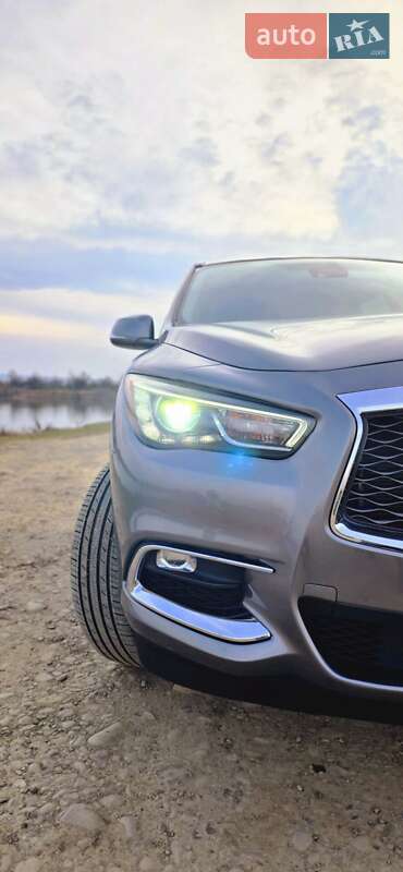 Внедорожник / Кроссовер Infiniti QX60 2019 в Калуше