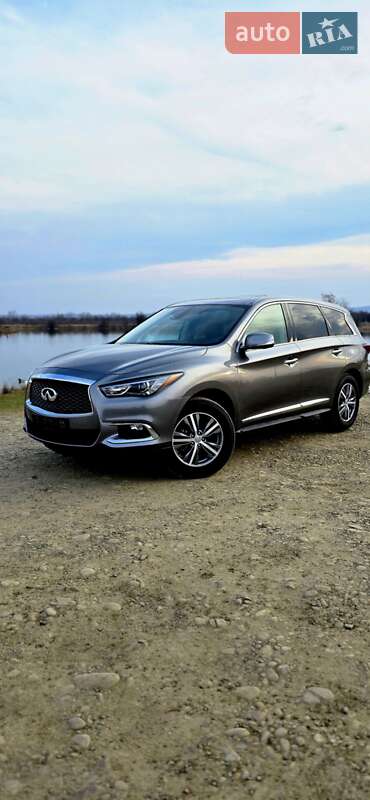 Внедорожник / Кроссовер Infiniti QX60 2019 в Калуше