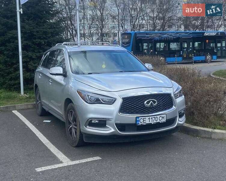 Внедорожник / Кроссовер Infiniti QX60 2016 в 