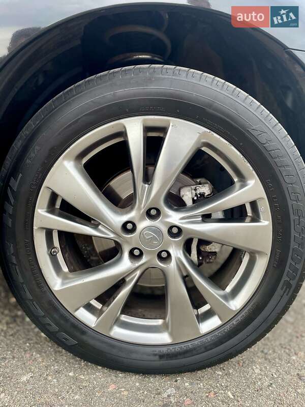 Внедорожник / Кроссовер Infiniti QX60 2013 в Киеве