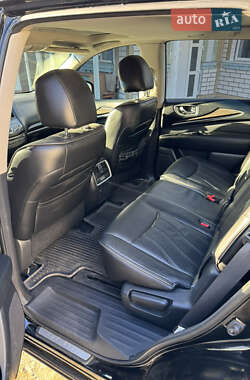 Внедорожник / Кроссовер Infiniti QX60 2013 в 