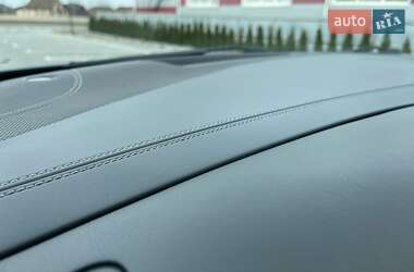Внедорожник / Кроссовер Infiniti QX60 2017 в 