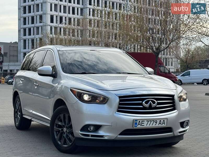 Внедорожник / Кроссовер Infiniti QX60 2015 в 