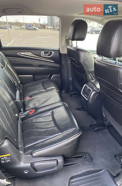 Внедорожник / Кроссовер Infiniti QX60 2016 в 
