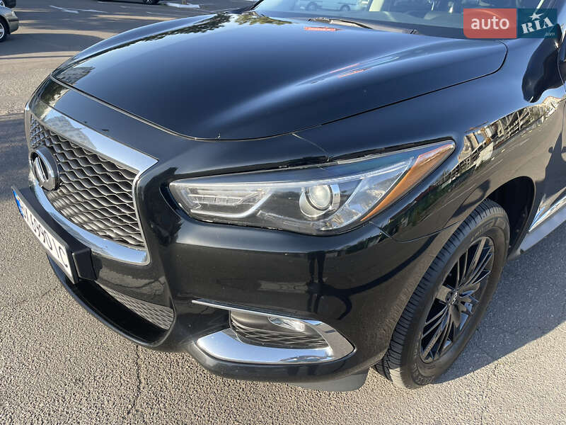 Внедорожник / Кроссовер Infiniti QX60 2018 в Одессе
