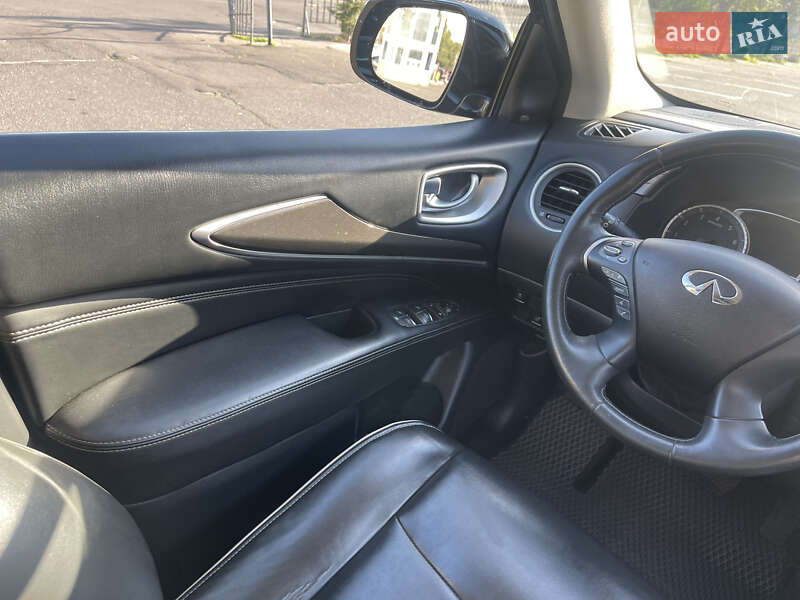 Внедорожник / Кроссовер Infiniti QX60 2018 в Одессе