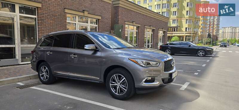 Внедорожник / Кроссовер Infiniti QX60 2017 в Киеве