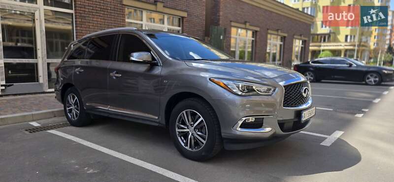 Внедорожник / Кроссовер Infiniti QX60 2017 в Киеве