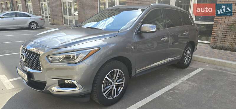 Внедорожник / Кроссовер Infiniti QX60 2017 в Киеве