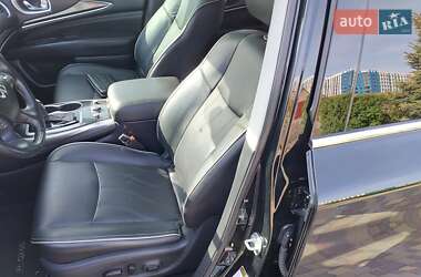 Внедорожник / Кроссовер Infiniti QX60 2018 в 