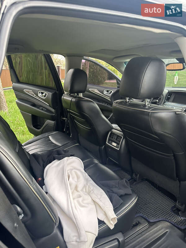 Внедорожник / Кроссовер Infiniti QX60 2016 в Ивано-Франковске