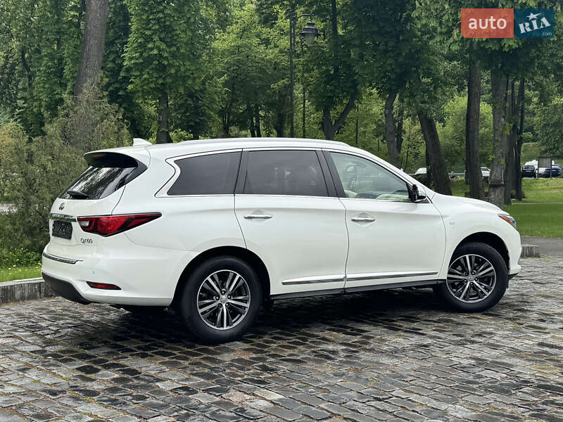 Внедорожник / Кроссовер Infiniti QX60 2018 в Киеве