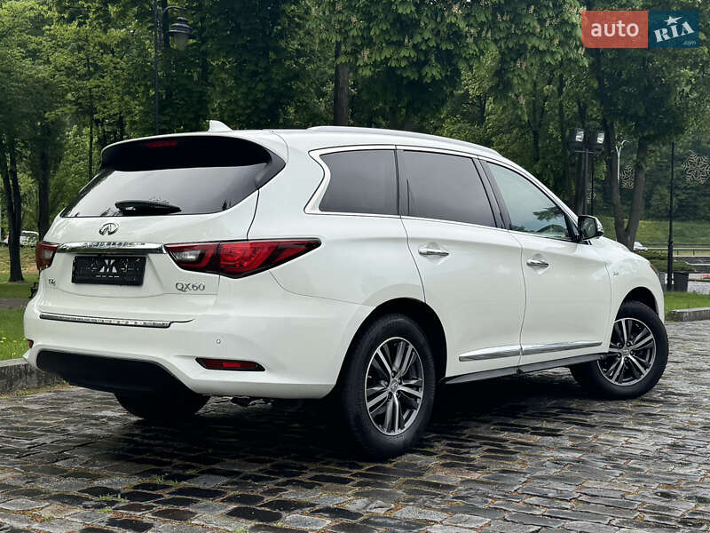 Внедорожник / Кроссовер Infiniti QX60 2018 в Киеве