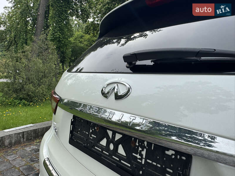 Внедорожник / Кроссовер Infiniti QX60 2018 в Киеве