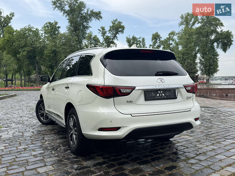 Внедорожник / Кроссовер Infiniti QX60 2018 в Киеве