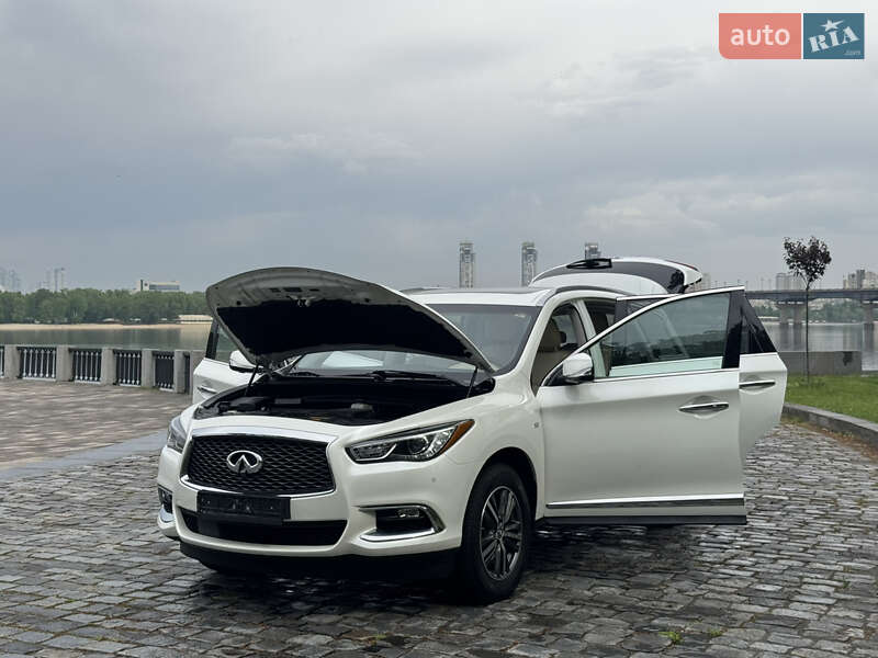 Внедорожник / Кроссовер Infiniti QX60 2018 в Киеве