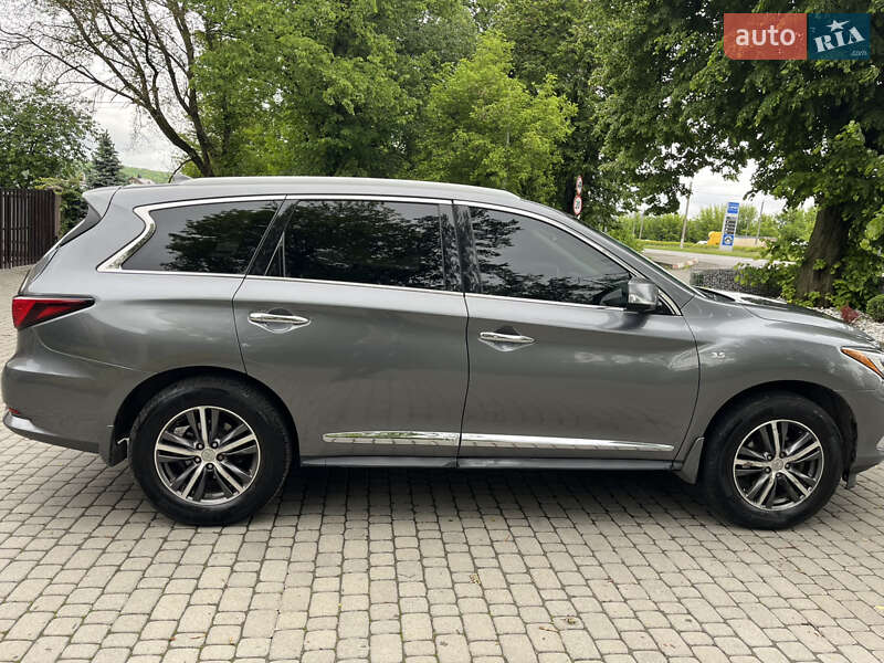 Внедорожник / Кроссовер Infiniti QX60 2017 в Хмельницком