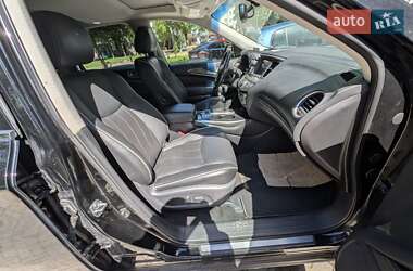 Внедорожник / Кроссовер Infiniti QX60 2018 в 