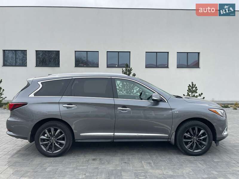 Позашляховик / Кросовер Infiniti QX60 2017 в Луцьку
