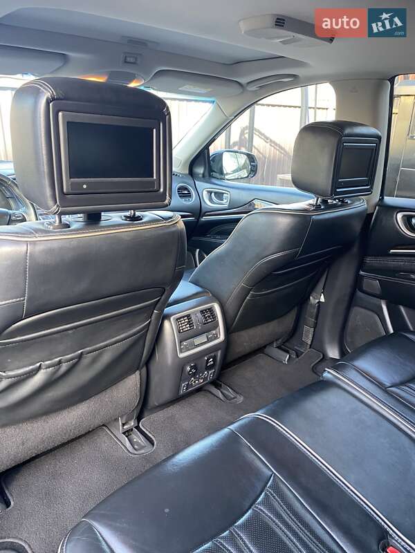 Внедорожник / Кроссовер Infiniti QX60 2018 в Софиевской Борщаговке