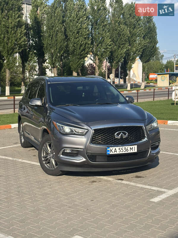 Внедорожник / Кроссовер Infiniti QX60 2016 в Василькове