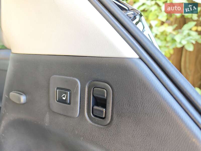 Внедорожник / Кроссовер Infiniti QX60 2016 в Киеве