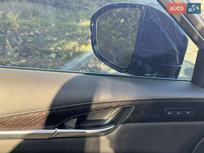 Внедорожник / Кроссовер Infiniti QX60 2022 в Киеве