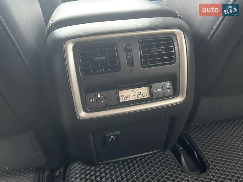 Внедорожник / Кроссовер Infiniti QX60 2016 в Белой Церкви