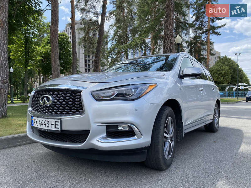 Внедорожник / Кроссовер Infiniti QX60 2019 в 