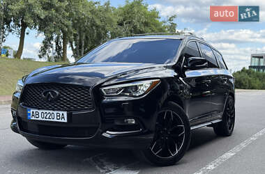 Внедорожник / Кроссовер Infiniti QX60 2016 в 