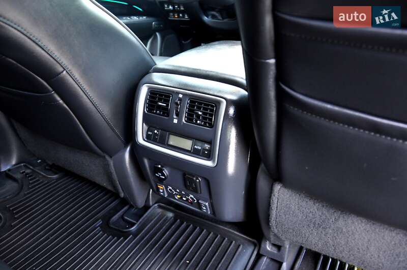 Внедорожник / Кроссовер Infiniti QX60 2014 в Львове