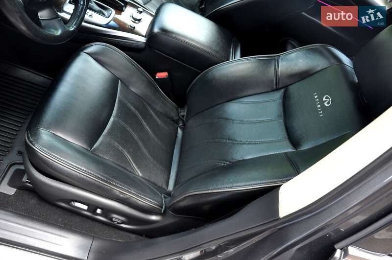 Внедорожник / Кроссовер Infiniti QX60 2014 в Львове