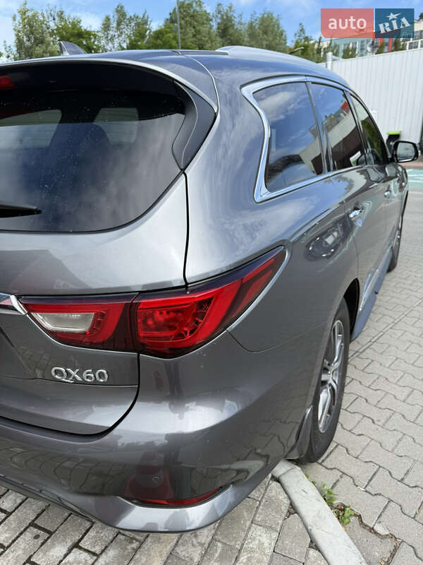 Внедорожник / Кроссовер Infiniti QX60 2016 в Киеве