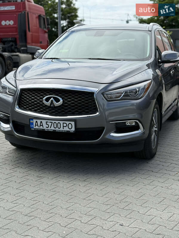 Внедорожник / Кроссовер Infiniti QX60 2016 в Киеве