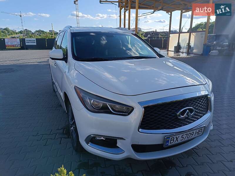 Позашляховик / Кросовер Infiniti QX60 2015 в Хмельницькому