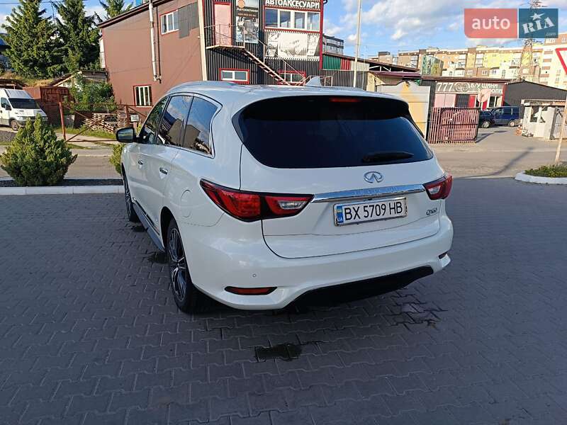 Позашляховик / Кросовер Infiniti QX60 2015 в Хмельницькому