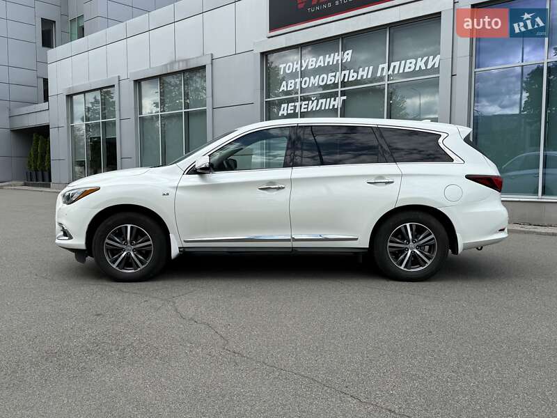 Позашляховик / Кросовер Infiniti QX60 2018 в Києві