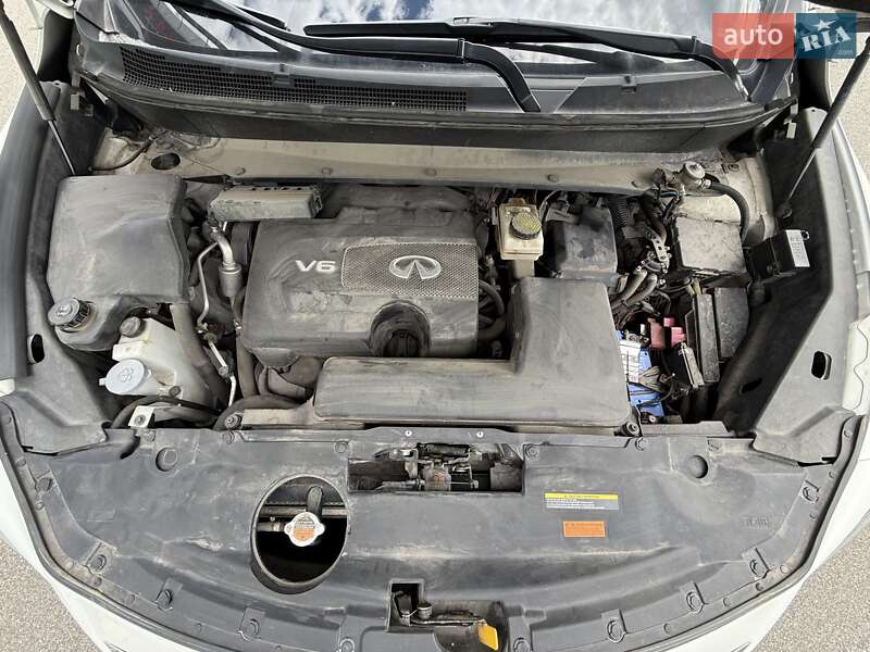 Позашляховик / Кросовер Infiniti QX60 2018 в Києві