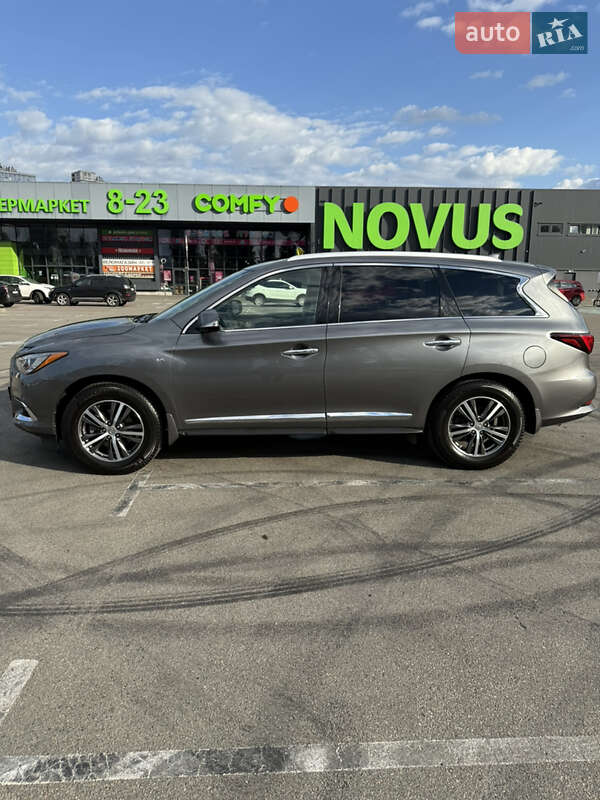 Внедорожник / Кроссовер Infiniti QX60 2016 в Киеве